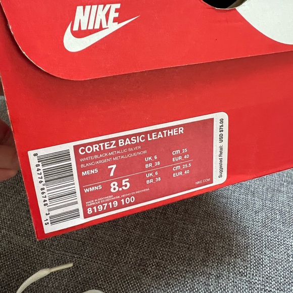 Nike Cortez White and Black Sneakers - Picture 7 of 9